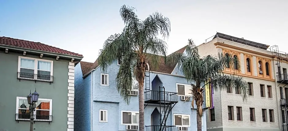 The Hotel Hollywood