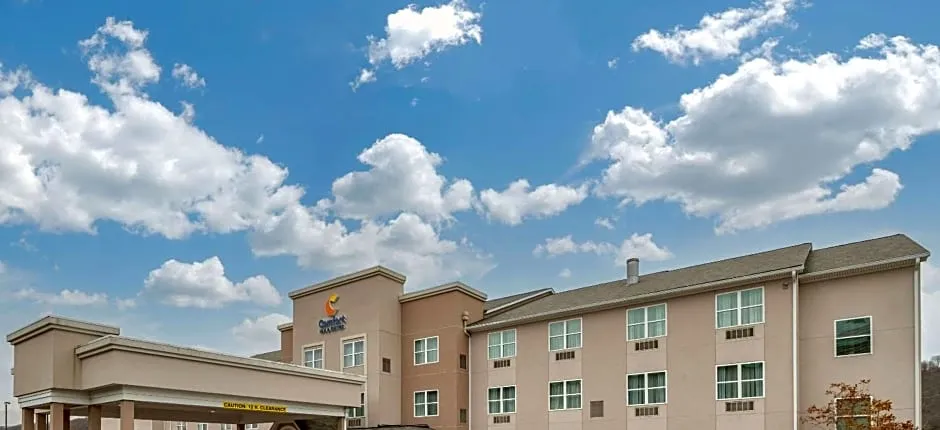 Comfort Inn & Suites Northern Kentucky