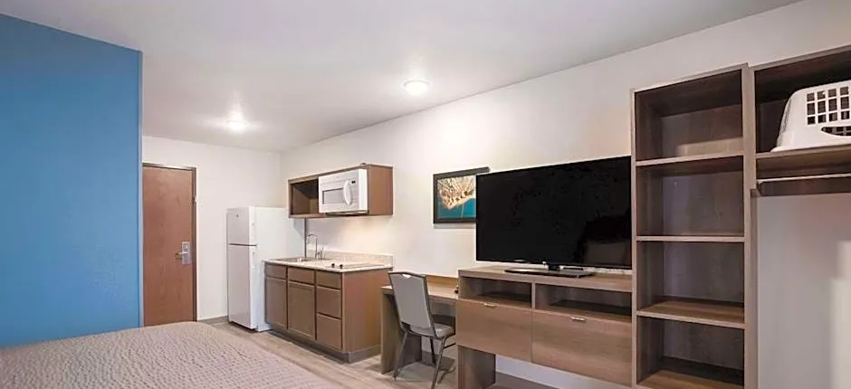 WoodSpring Suites Detroit Madison Heights