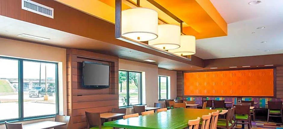 Fairfield Inn & Suites by Marriott Victoria