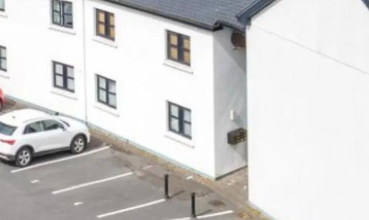 Riverside apartments Westport