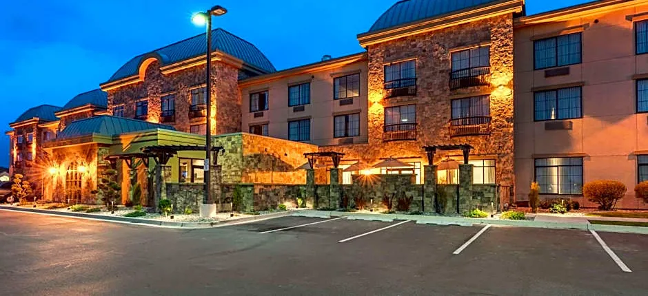 Best Western Premier Pasco Inn & Suites