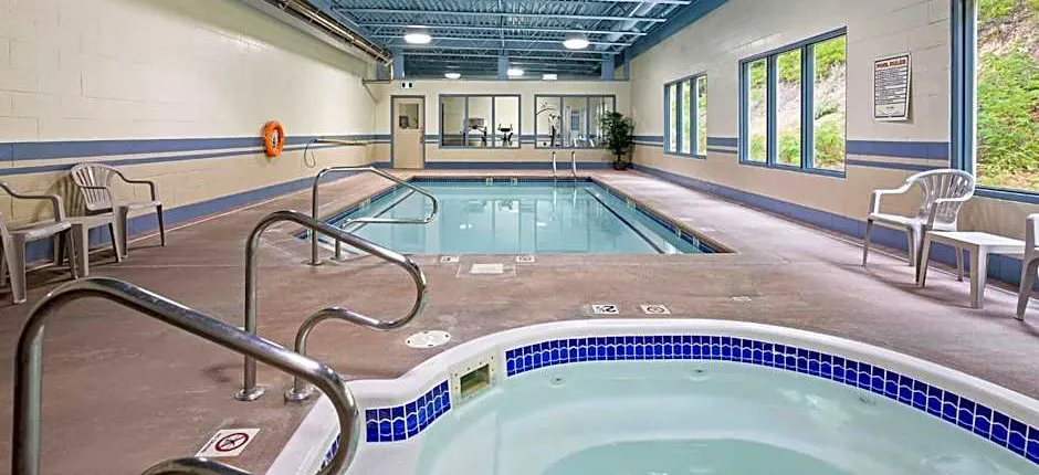 Glenwood Inn & Suites