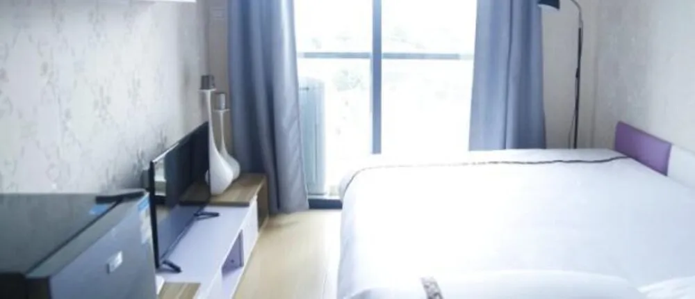 Lanpo Apartment Wanke Yuncheng Branch