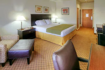 Holiday Inn Express & Suites Roswell
