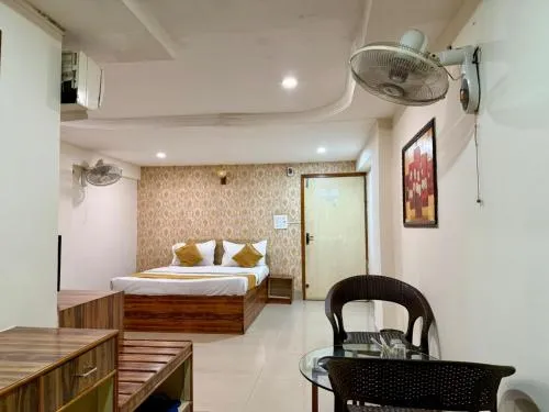 Hotel Deendayal