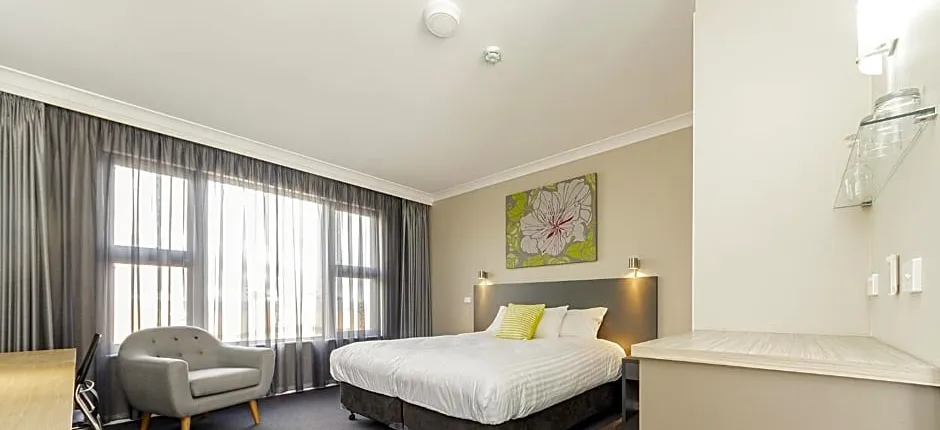 Cowra Services Club Motel