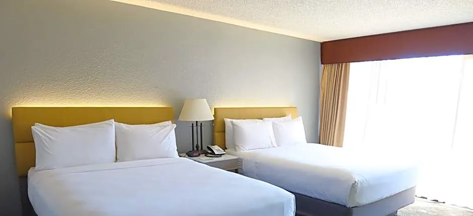 GreenTree Hotel Phoenix West