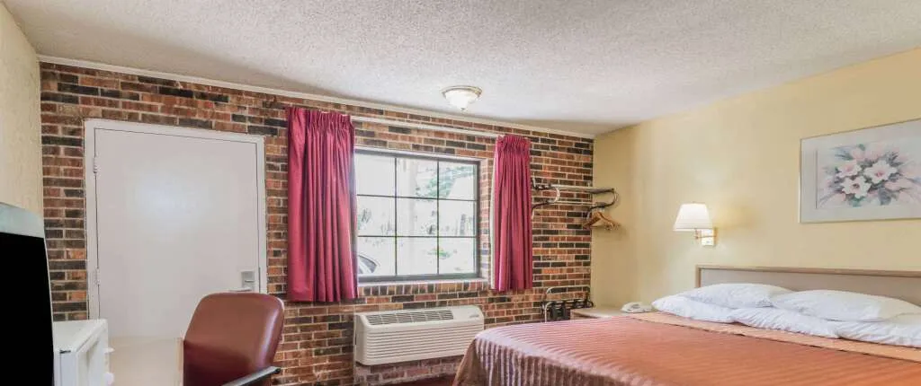 Travelodge by Wyndham Airport Platte City