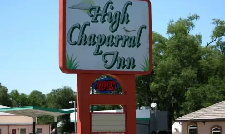 High Chaparral Inn