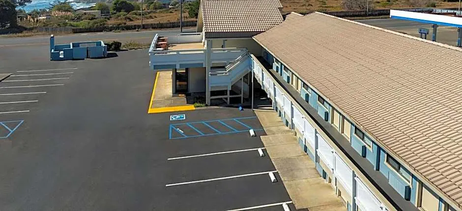 Super 8 by Wyndham Fort Bragg