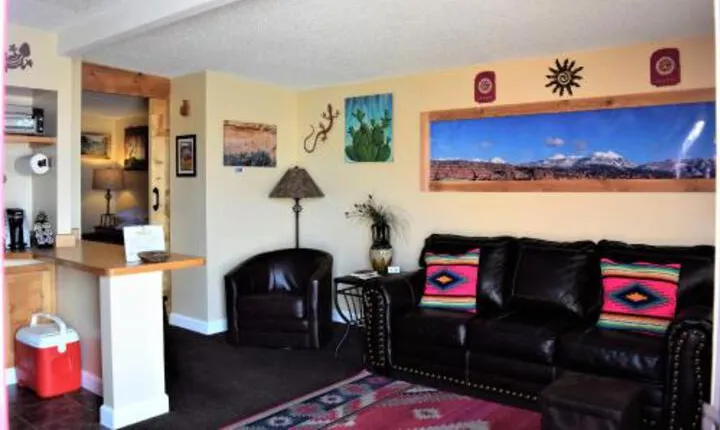 St Danes Prickly Pear Cabin