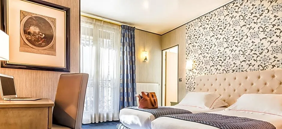 Le Regence Hotel
