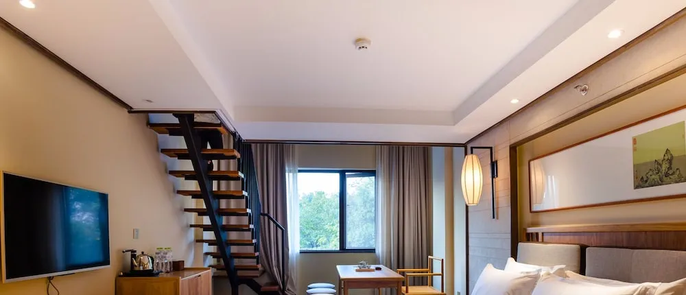 Admirable day Hotel