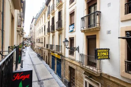 Spacious Central Old Town Apartment