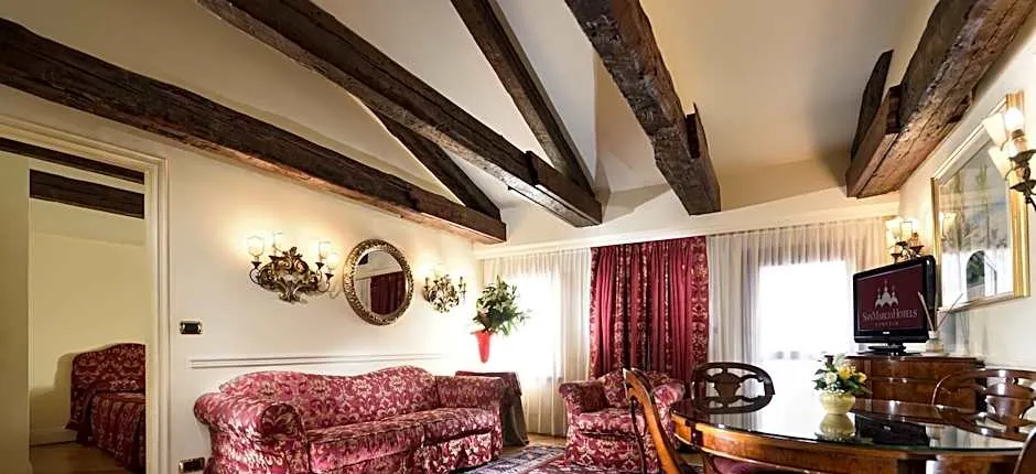 All Suites Torre Dell Orologio