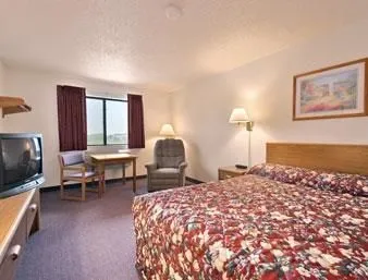 Super 8 - Knoxville