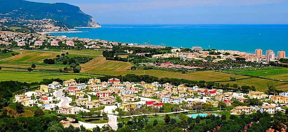 Adamo Ed Eva Resort
