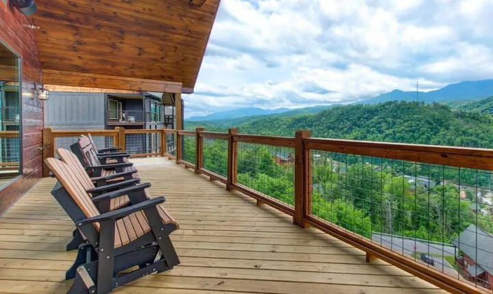 Splashtastic View Lodge 7 Bedroom Private Indoor Pool Theater Sleeps 20