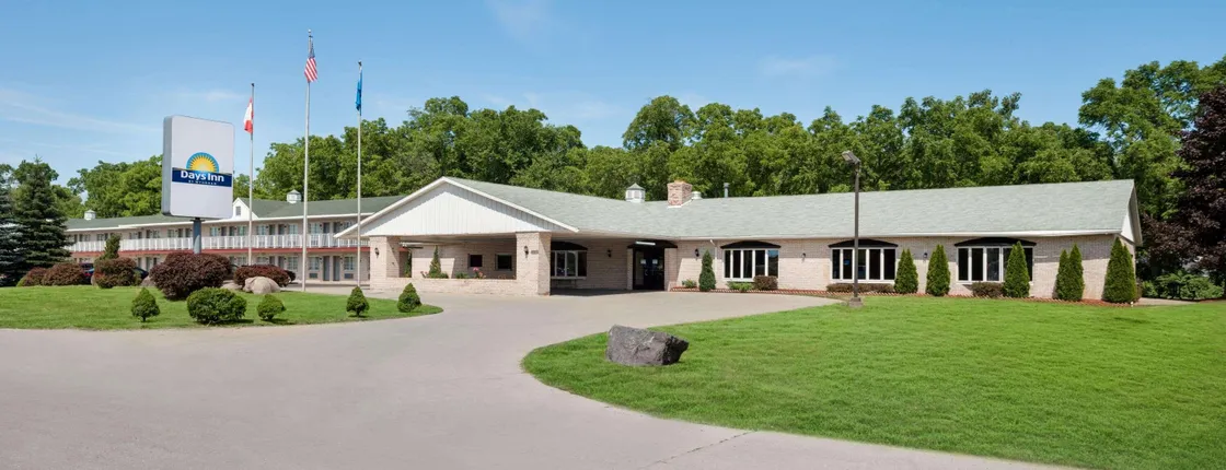 Days Inn By Wyndham Whitmore Lake