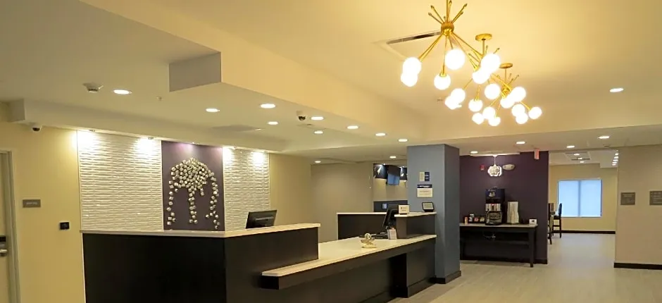 Spark by Hilton Erie