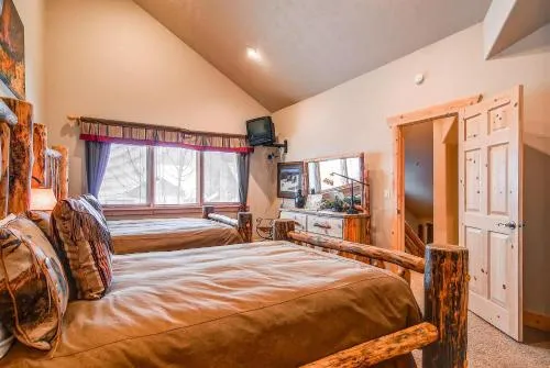 Timber Wolf Lodge by Park City Lodging