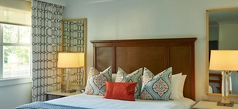 Inn By the Sea