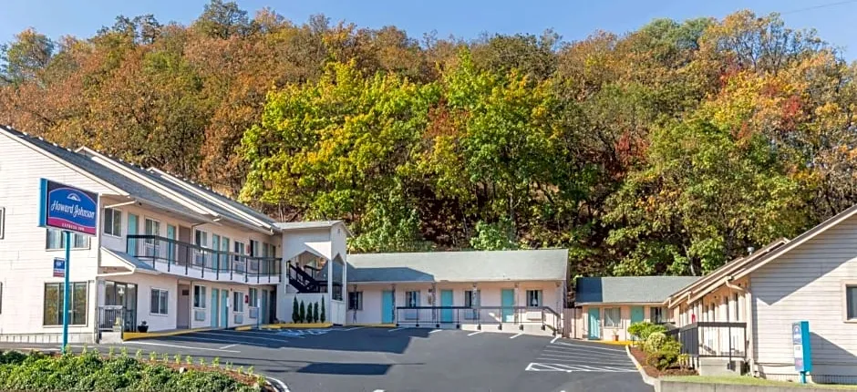 Howard Johnson by Wyndham Roseburg