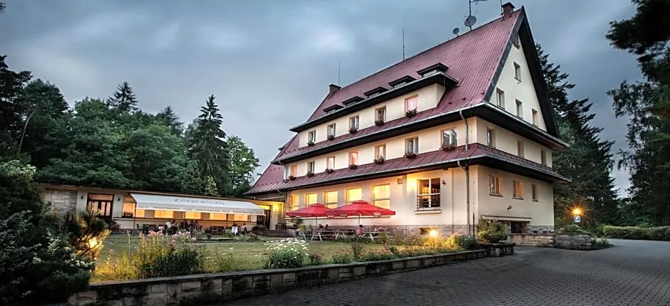 Parkhotel Skalní město