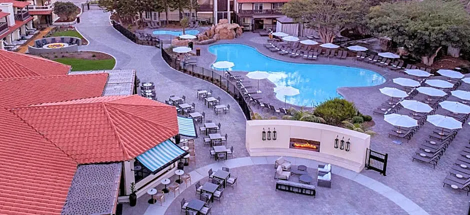 Zachari Dunes on Mandalay Beach, Curio Collection by Hilton