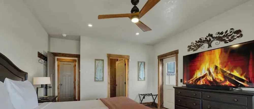 West End Lodge Resort Style Pool!