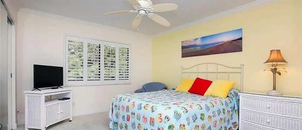 Sundial Beach Resort by Dream Vacation Rentals