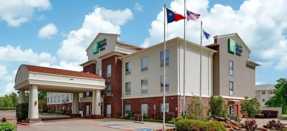 Holiday Inn Express Hotel & Suites Cleburne By IHG