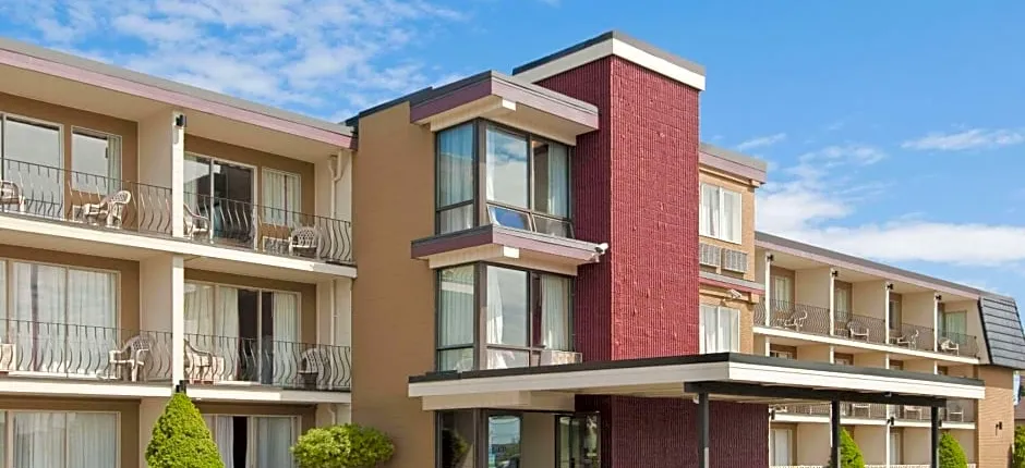 Travelodge by Wyndham Nanaimo