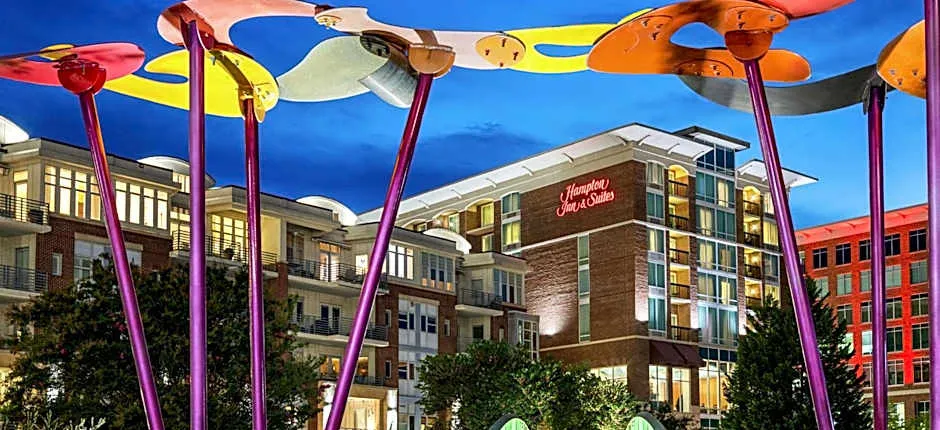 Hampton Inn By Hilton & Suites Greenville-Downtown-Riverplace
