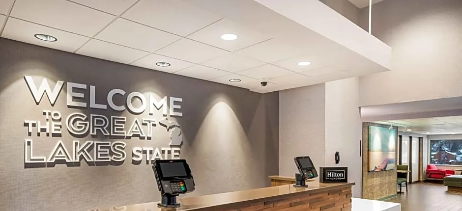 Hampton Inn By Hilton & Suites Houghton