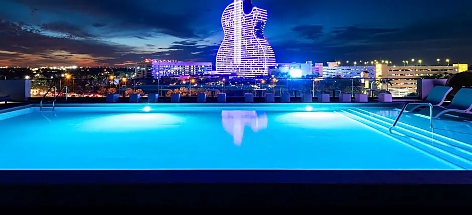 Dolce by Wyndham Hollywood