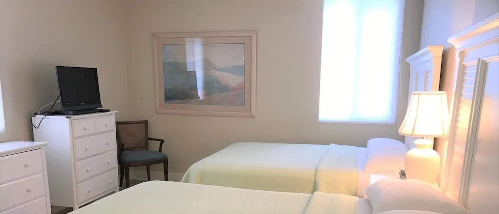 101-excelsior- Updated And Full Gulf Front! 2 Bedroom Condo