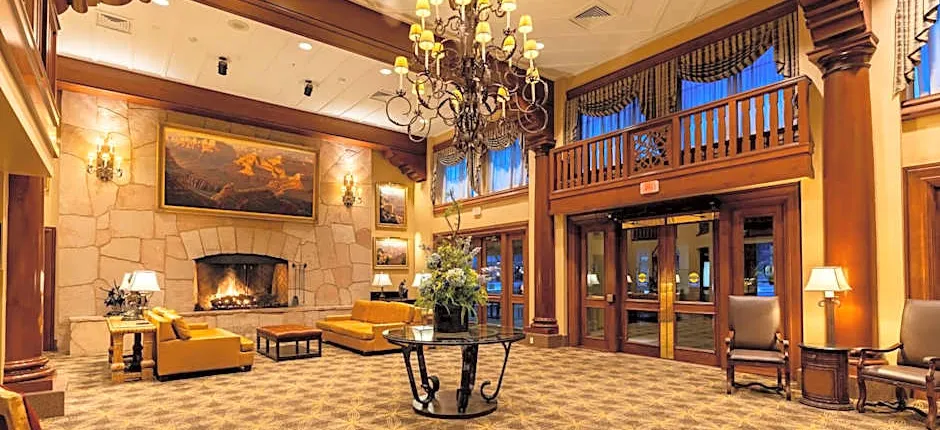 Grand Canyon Railway Hotel