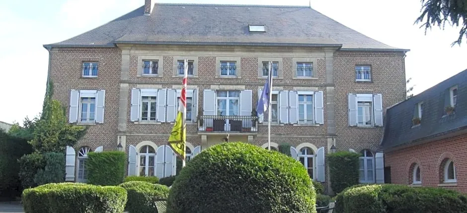 Logis Le Clos du Montvinage Rest. Auberge Val De l'Oise