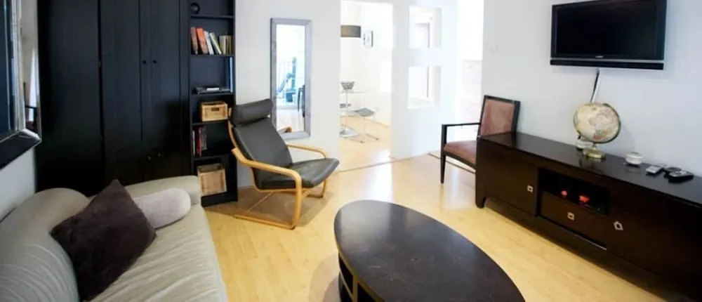 Castro Central Apartment