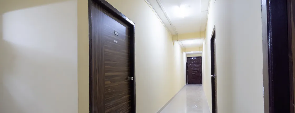 OYO Flagship 30106Prafulla Devi Guest House Rajarh