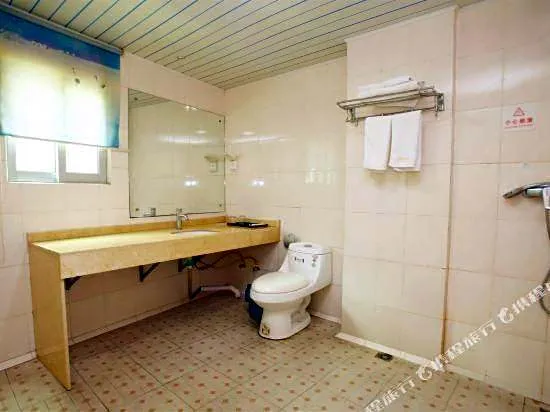 Berman Hotel (Longgang Shiyaling Subway Station)