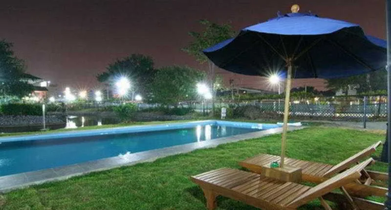 Hotel 13 Coins Airport Grand Resort