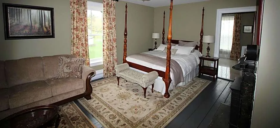 Maplehurst Manor Bed and Breakfast
