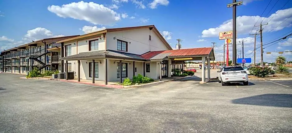 Motel 6 San Antonio, TX I-35 North Corridor