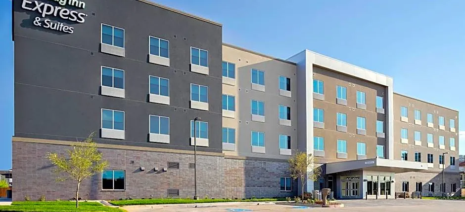 Holiday Inn Express & Suites Lubbock Central - Univ Area By IHG