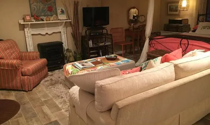 Azalea Plantation BB