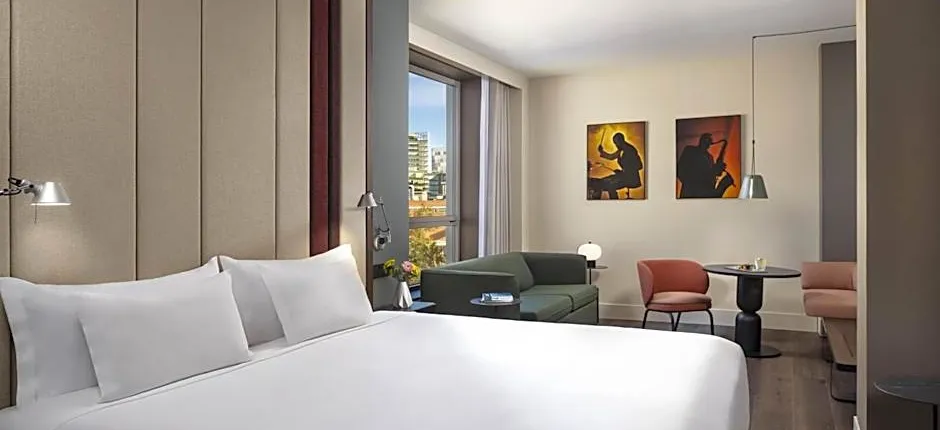 NH Barcelona Diagonal Center