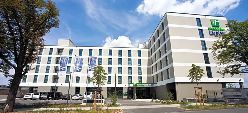 Holiday Inn Express Darmstadt By IHG
